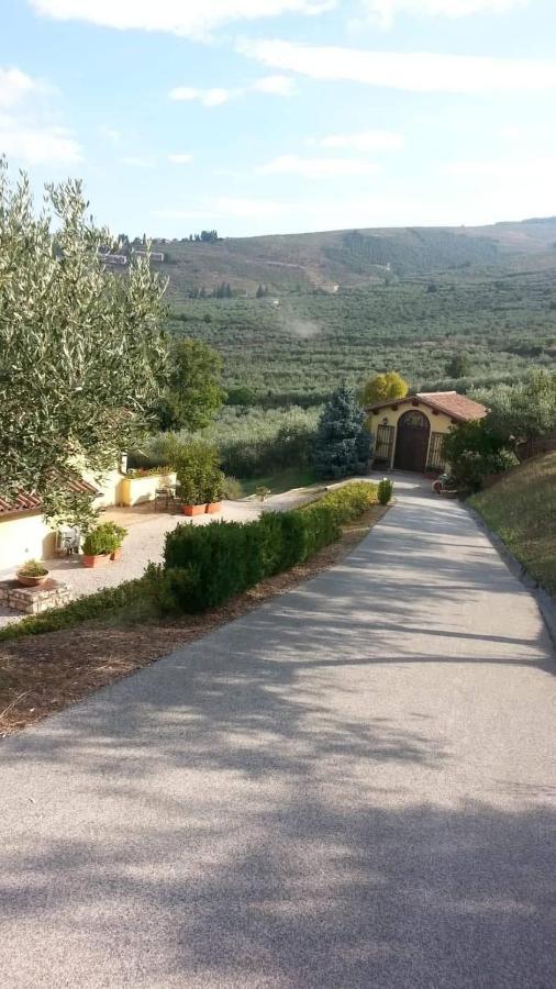 Agriturismo Fiordaliso Trevi Bagian luar foto