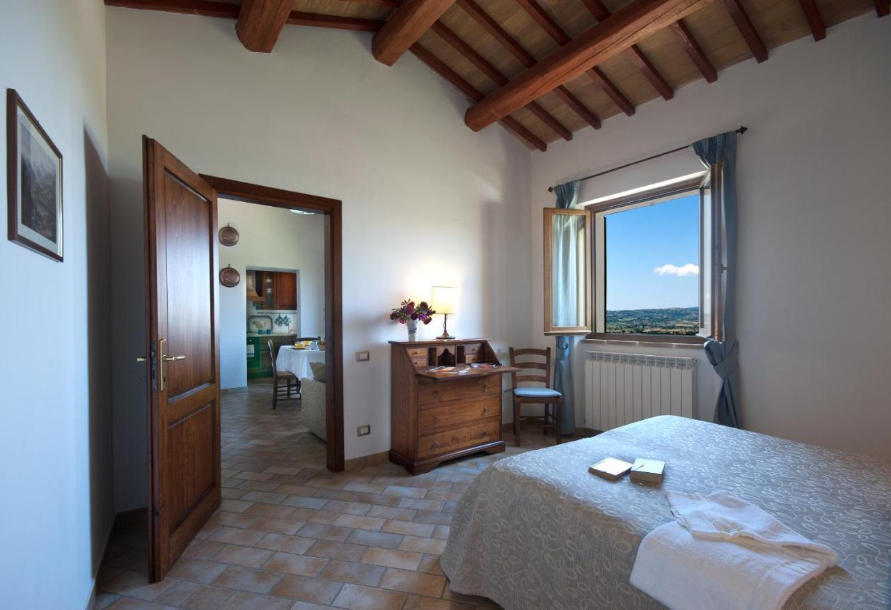 Agriturismo Fiordaliso Trevi Bagian luar foto
